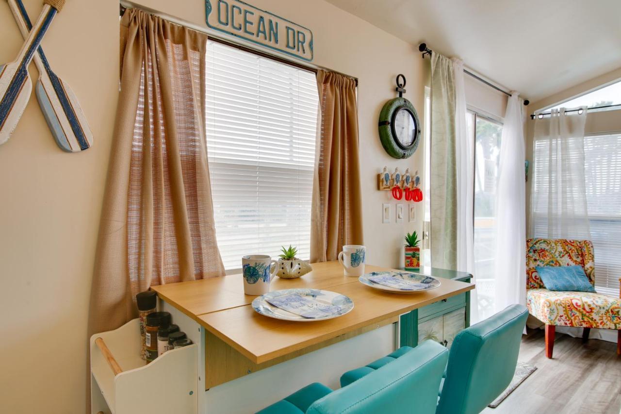 Cozy Waterfront Port Isabel Cottage With Deck! Ngoại thất bức ảnh