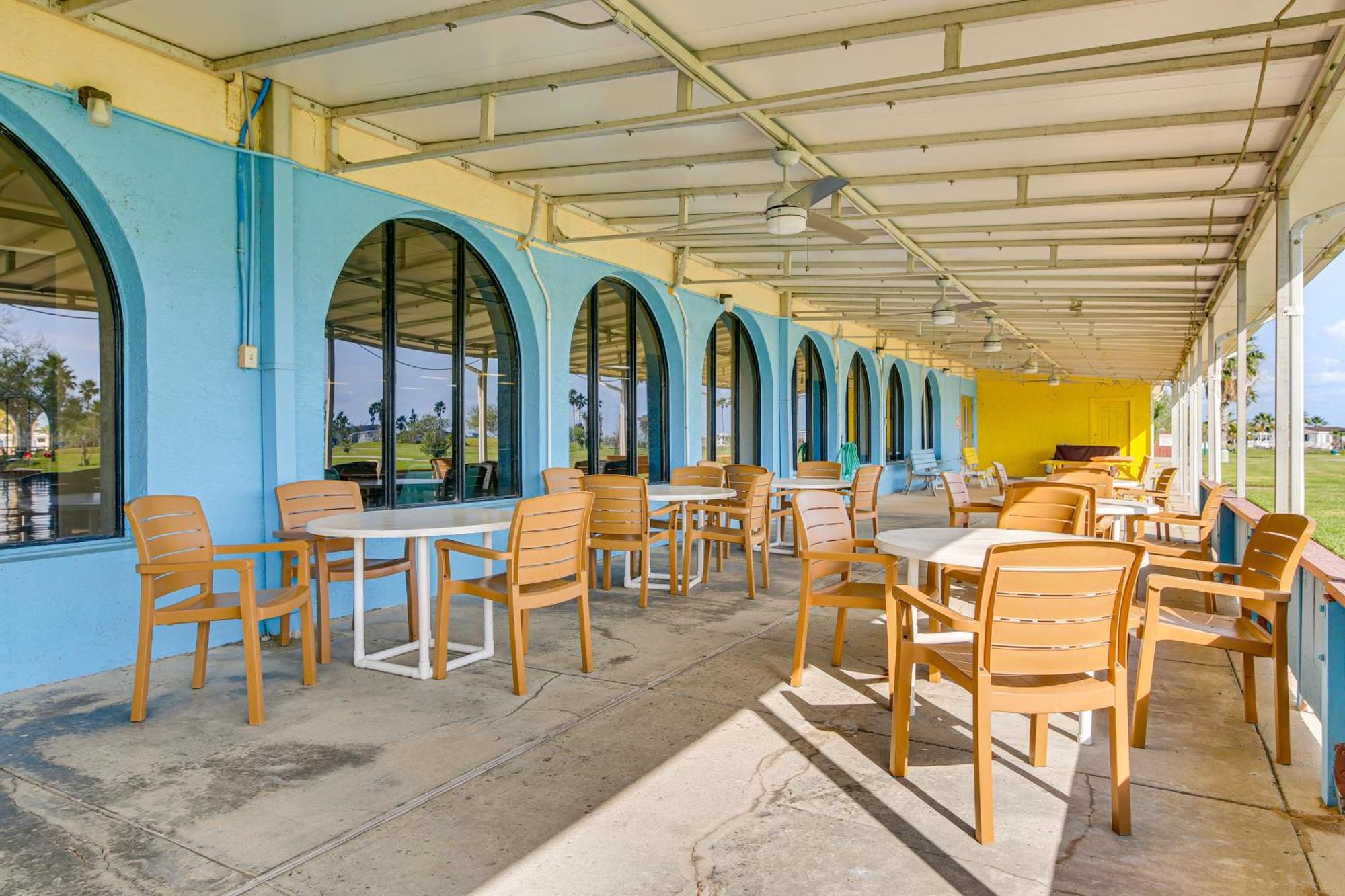Cozy Waterfront Port Isabel Cottage With Deck! Ngoại thất bức ảnh